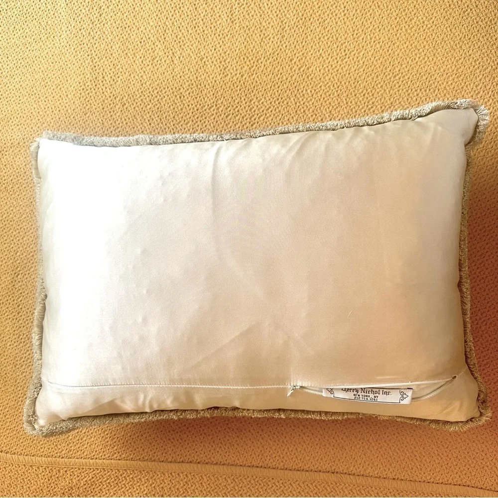 Gerry Nichol, Inc. NY NY Cushions‎ Silk Beaded Handcrafted Aubusson style